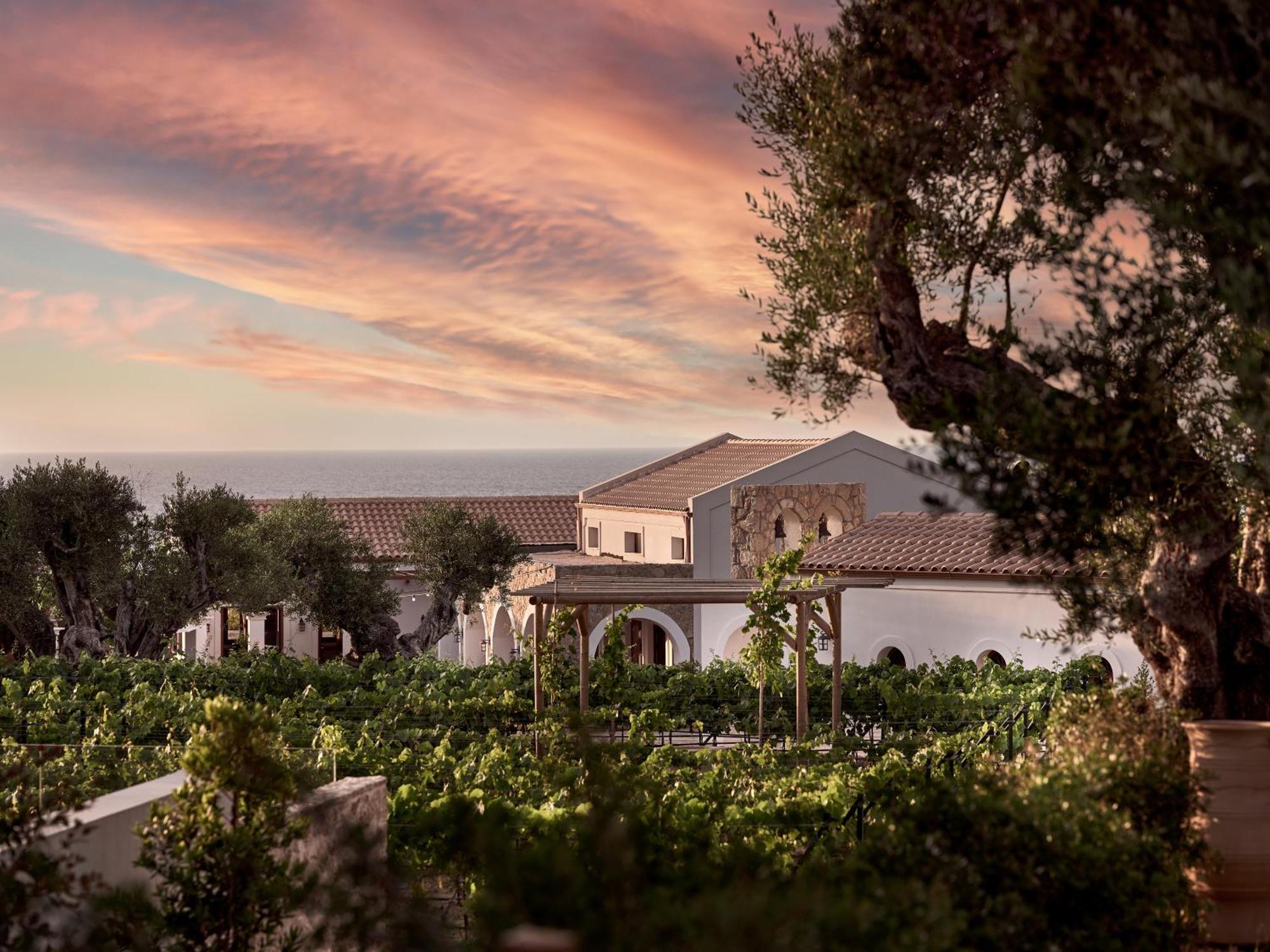 Lesante Cape Resort & Villas - The Leading Hotels Of The World Akrotiri  Bagian luar foto